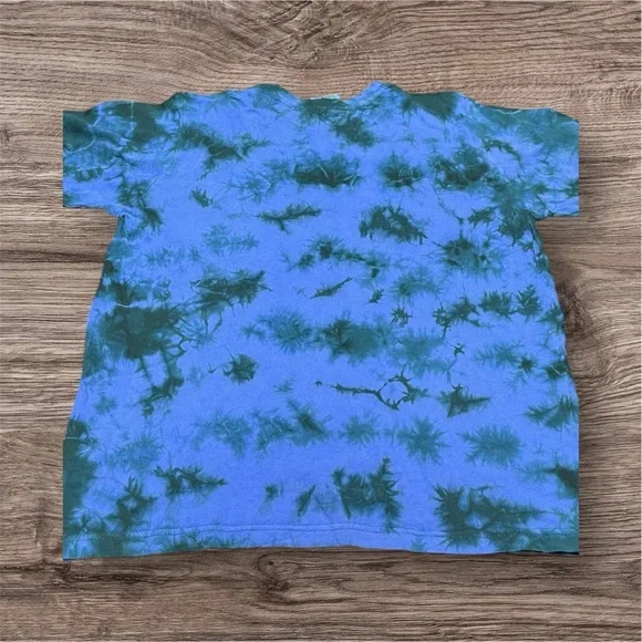 Custom tie dye handmade Blue and Green Tie-Dye T-Shirt - Picture 4 of 5